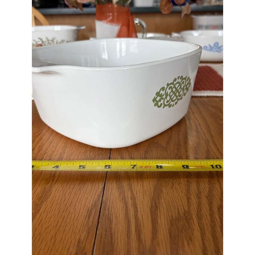 Corning Ware Renaissance 3 Quart Casserole Dish A-3-B Vintage Green White USA
